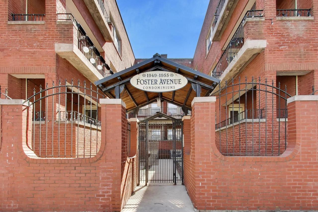 1953 W Foster Ave. #1, Chicago, IL 60640