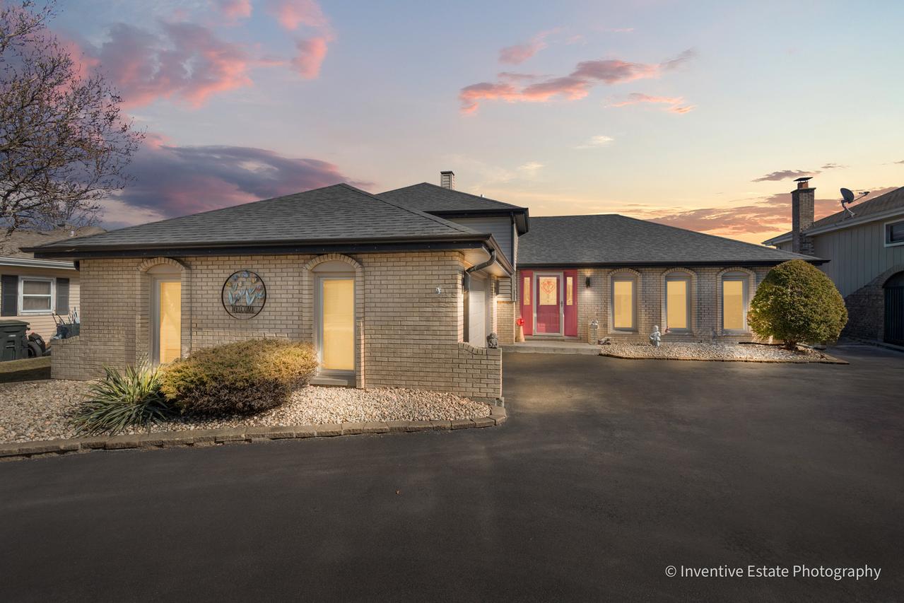 19121 Roy St., Lansing, IL 60438