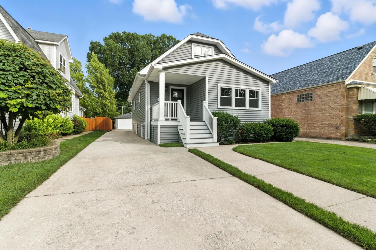 6233 N Sayre Ave., Chicago, IL 60631