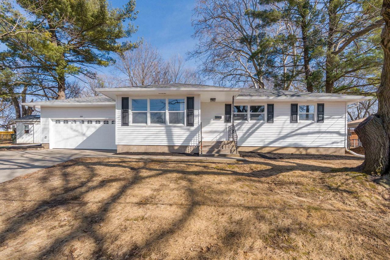 310 Hillcrest Dr., Geneseo, IL 61254