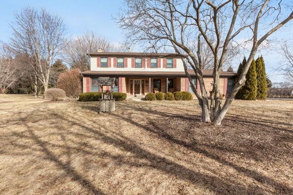 38W512 Bittersweet Ln., Elgin, IL 60124