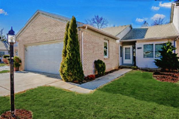 1212 Quail Run Dr., Savoy, IL 61874