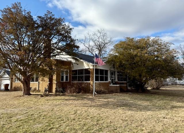 203 S First St., Fisher, IL 61843