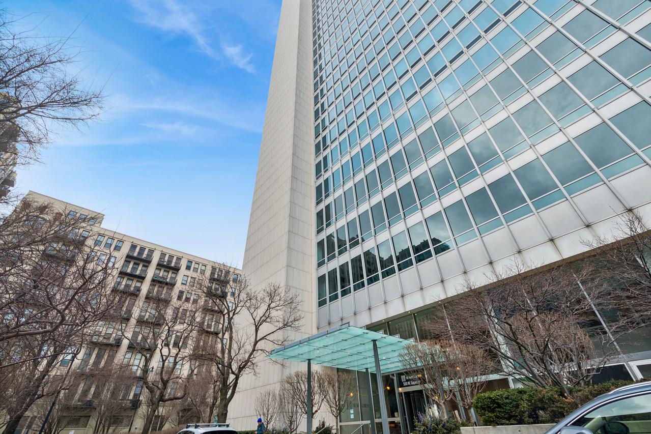 500 W Superior St. #1108, Chicago, IL 60654