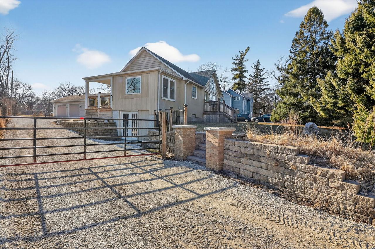 [Address Hidden by Seller], Downers Grove, IL 60516