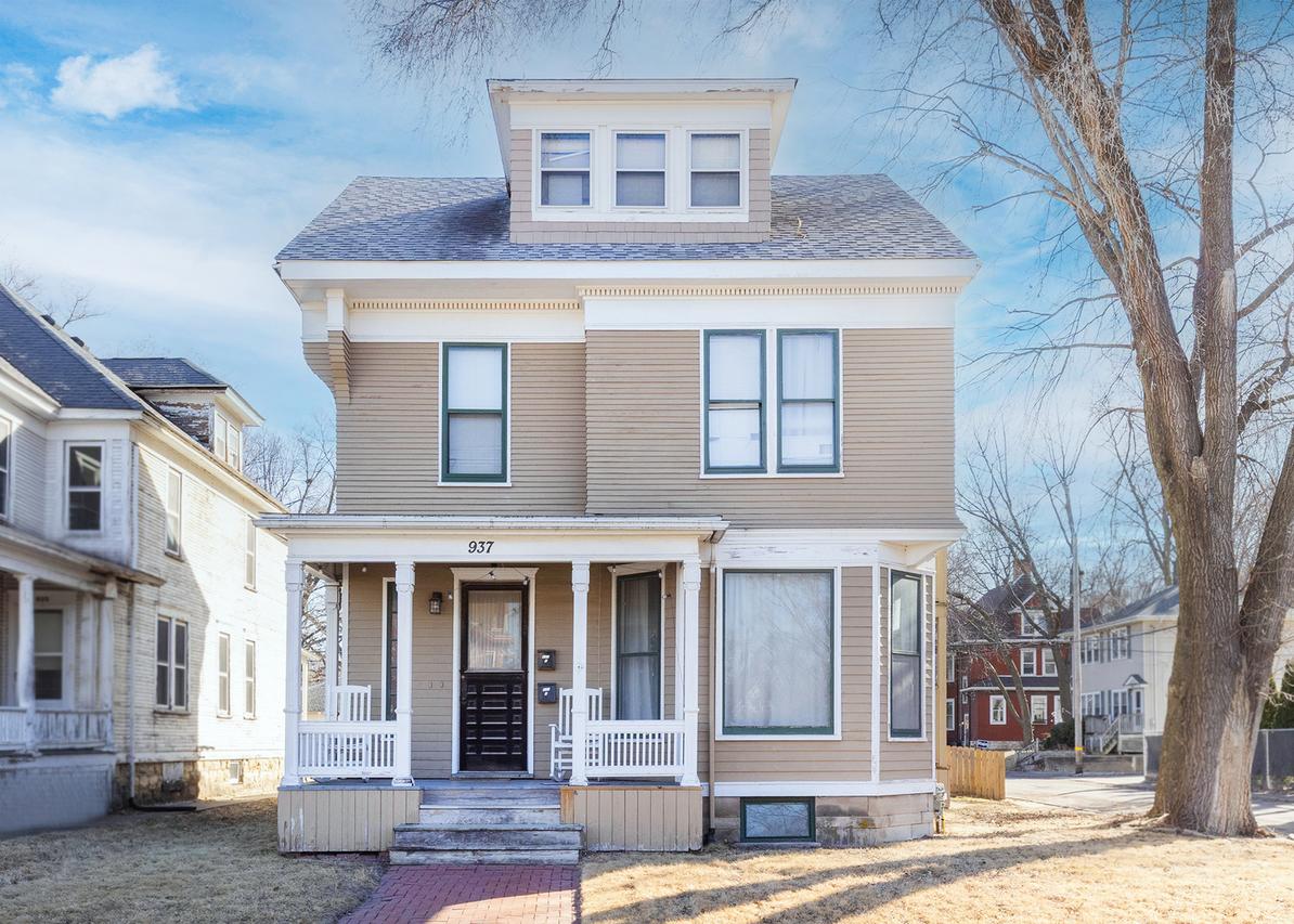 937 20th St., Rock Island, IL 61201