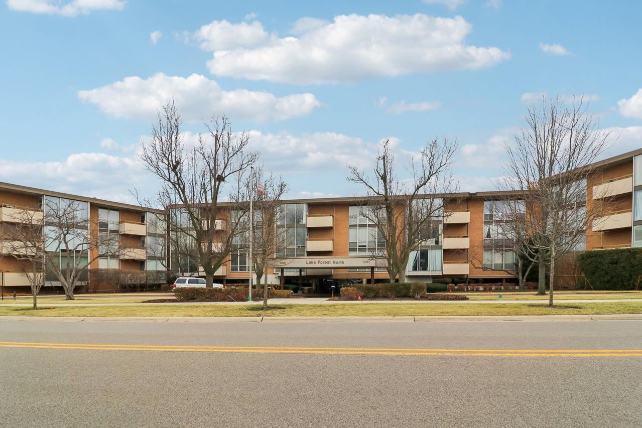 1301 N Western Ave. #307, Lake Forest, IL 60045