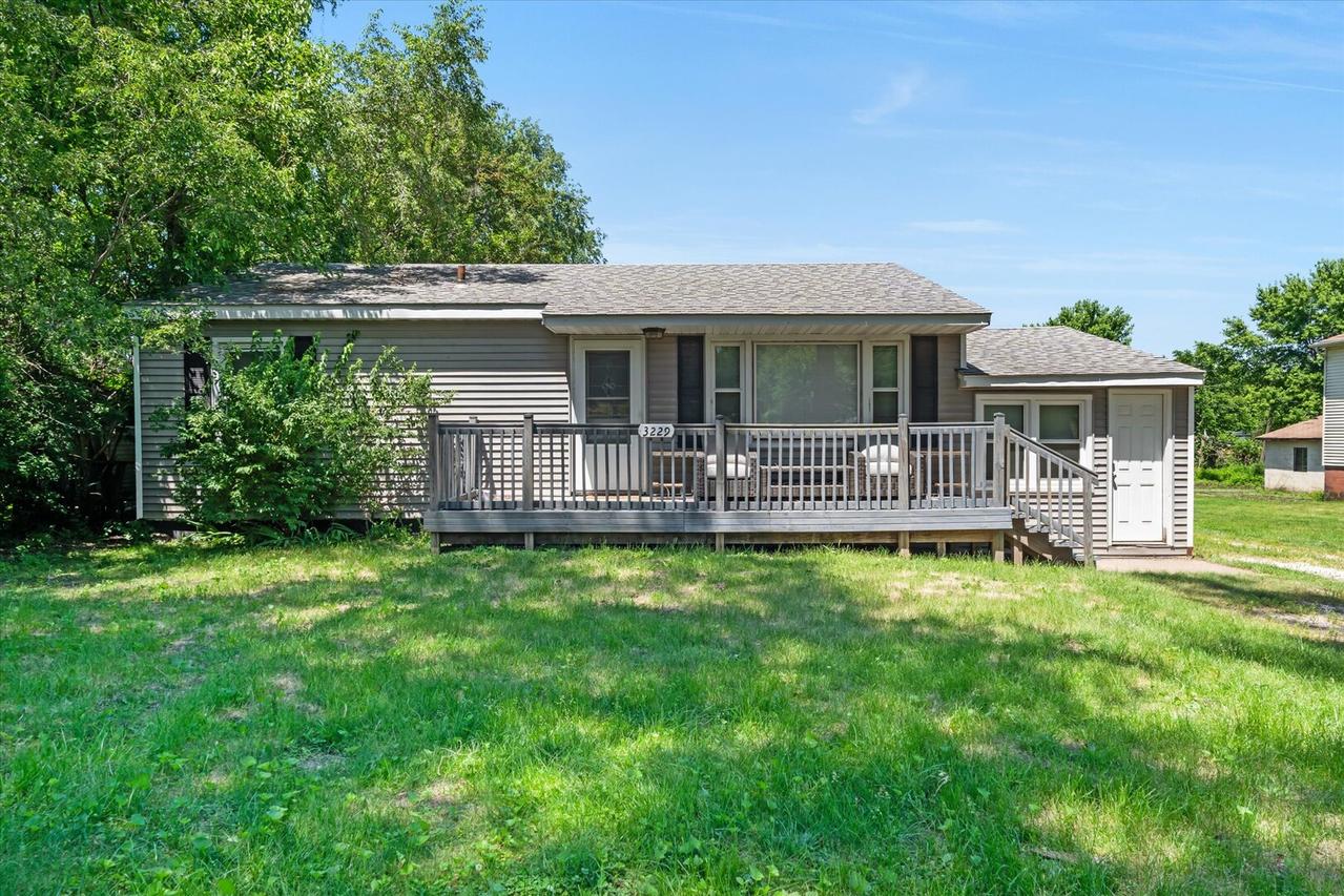 3229 66th Ave., Moline, IL 61265