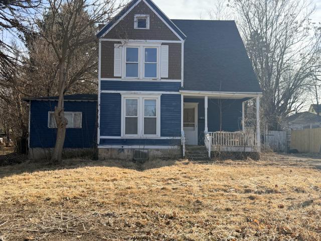 1211 S Carroll Ave., Freeport, IL 61032