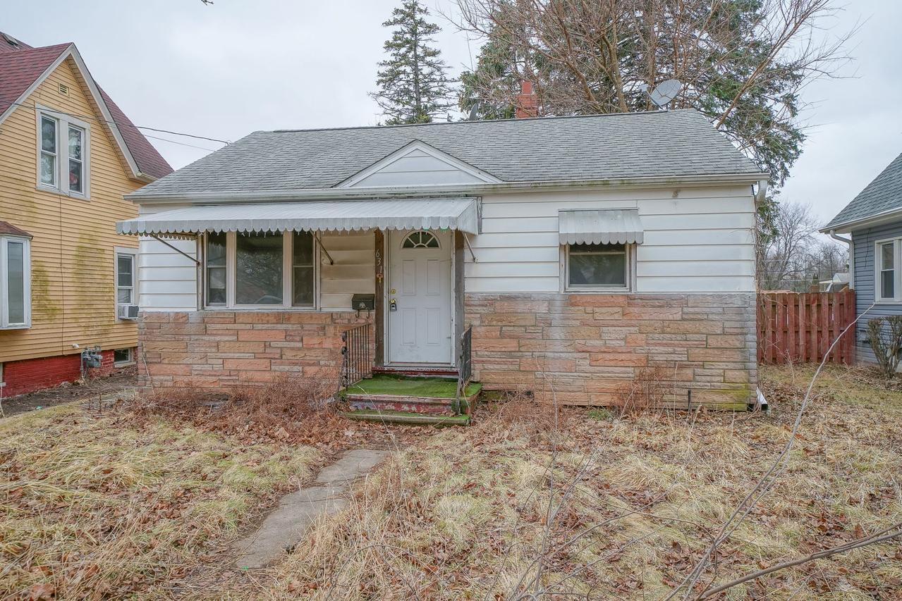 631 Haish Blvd., Dekalb, IL 60115