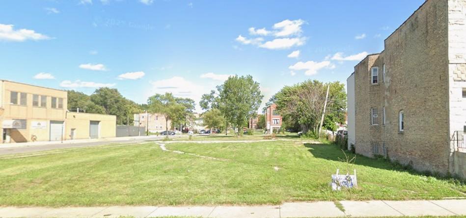 1107 S Whipple St., Chicago, IL 60612