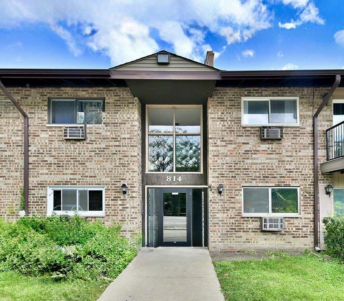 814 E Old Willow Rd. #113, Prospect Heights, IL 60070