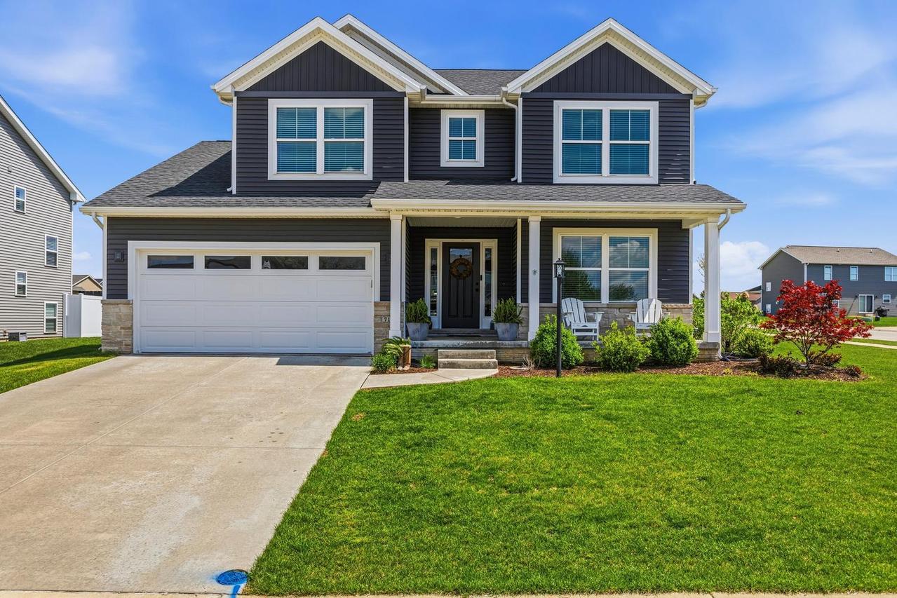 718 Cole Ln., Mahomet, IL 61853