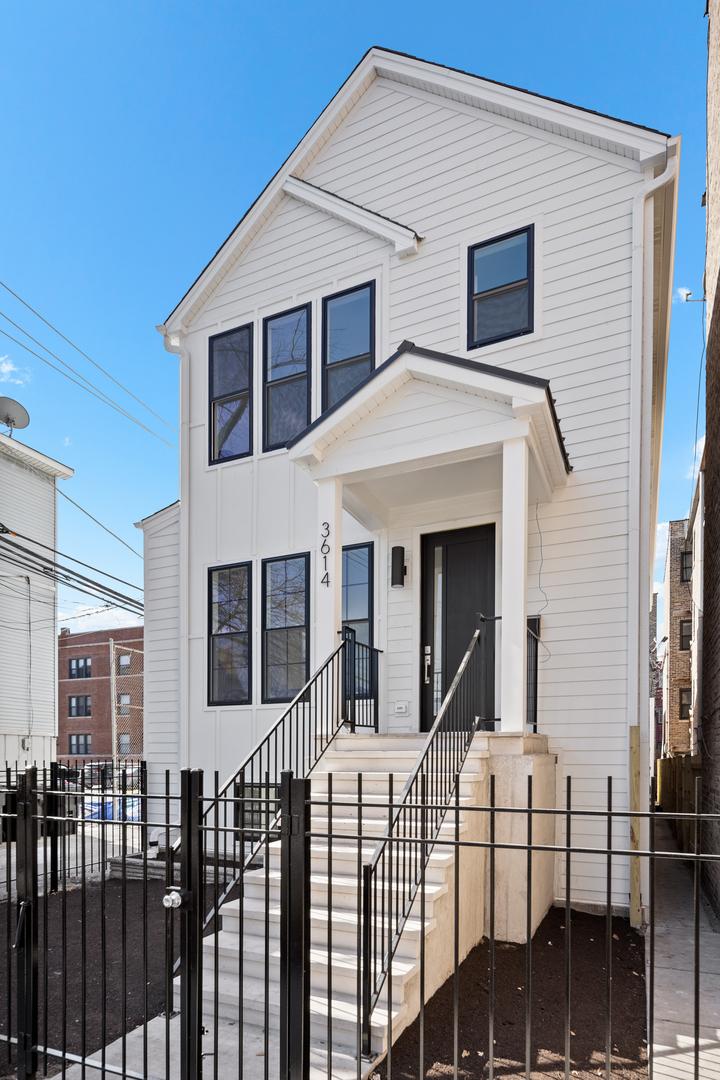 3614 N Marshfield Ave., Chicago, IL 60613