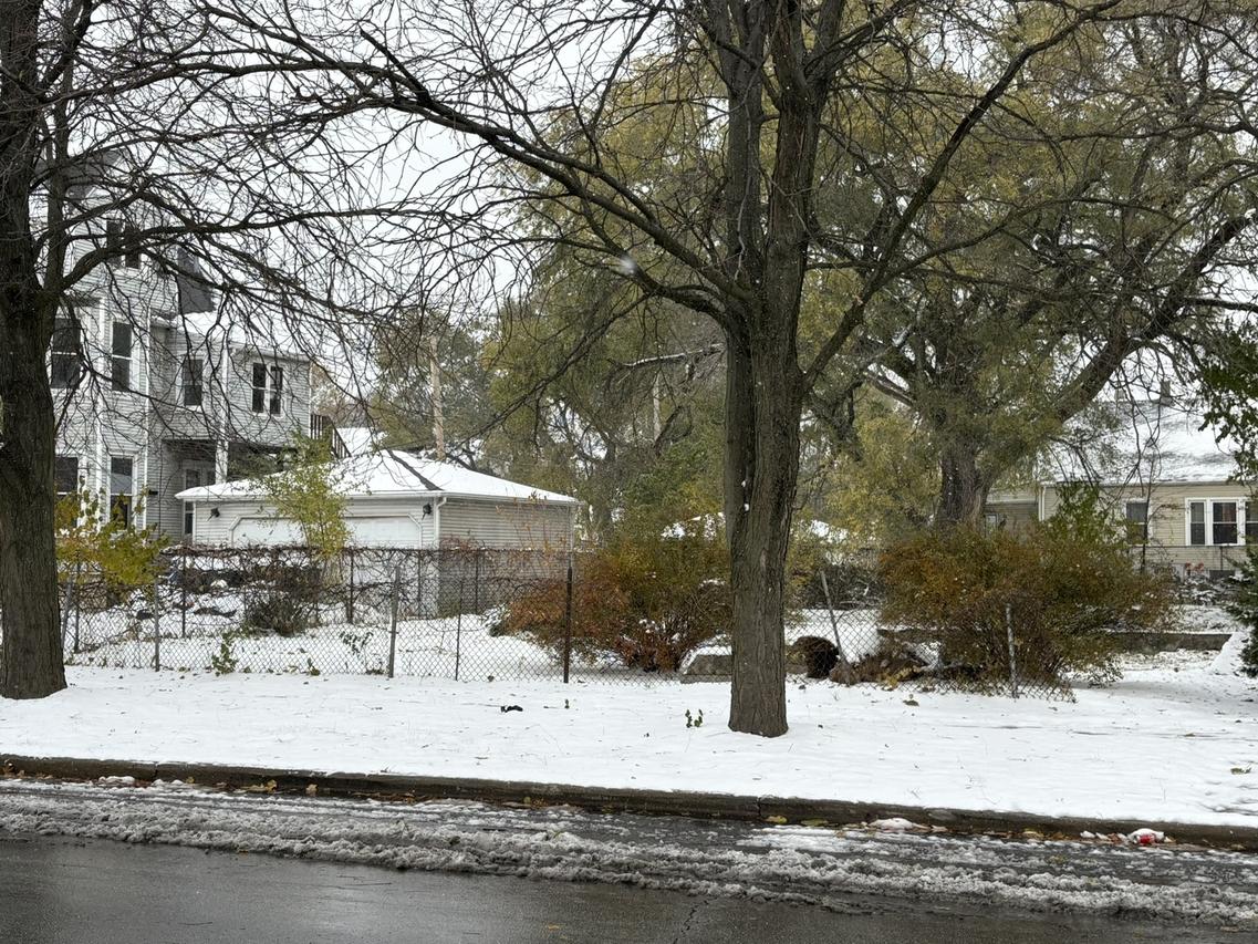 1418 E 76th St., Chicago, IL 60619