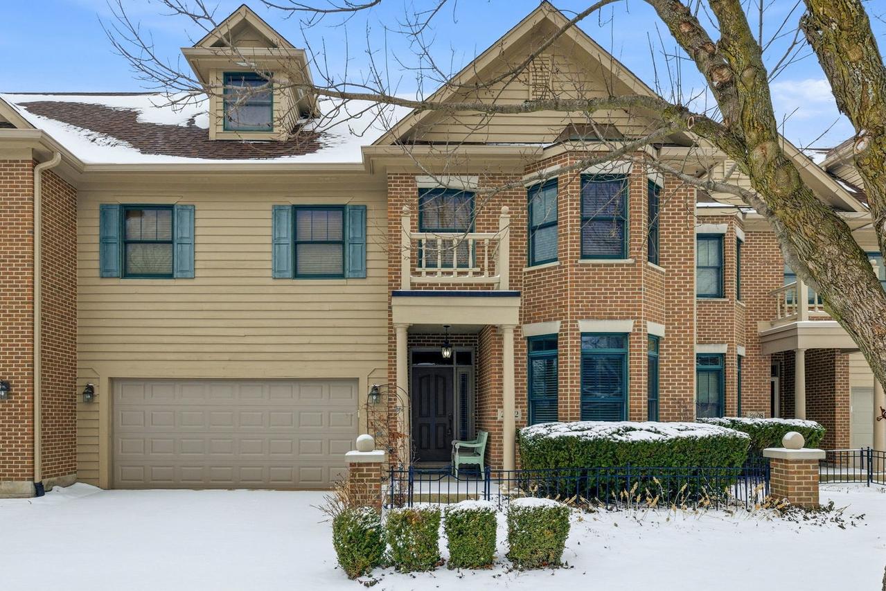 21702 Higley Ln., Frankfort, IL 60423