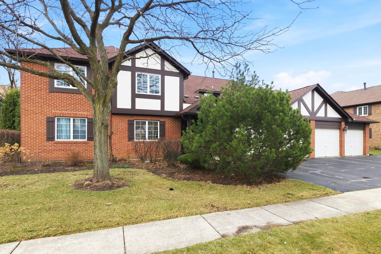 [Address Hidden by Seller], Willowbrook, IL 60527