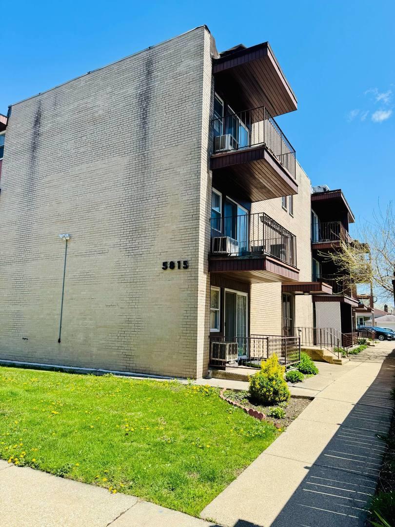 5815 N Spaulding Ave. #2B, Chicago, IL 60659