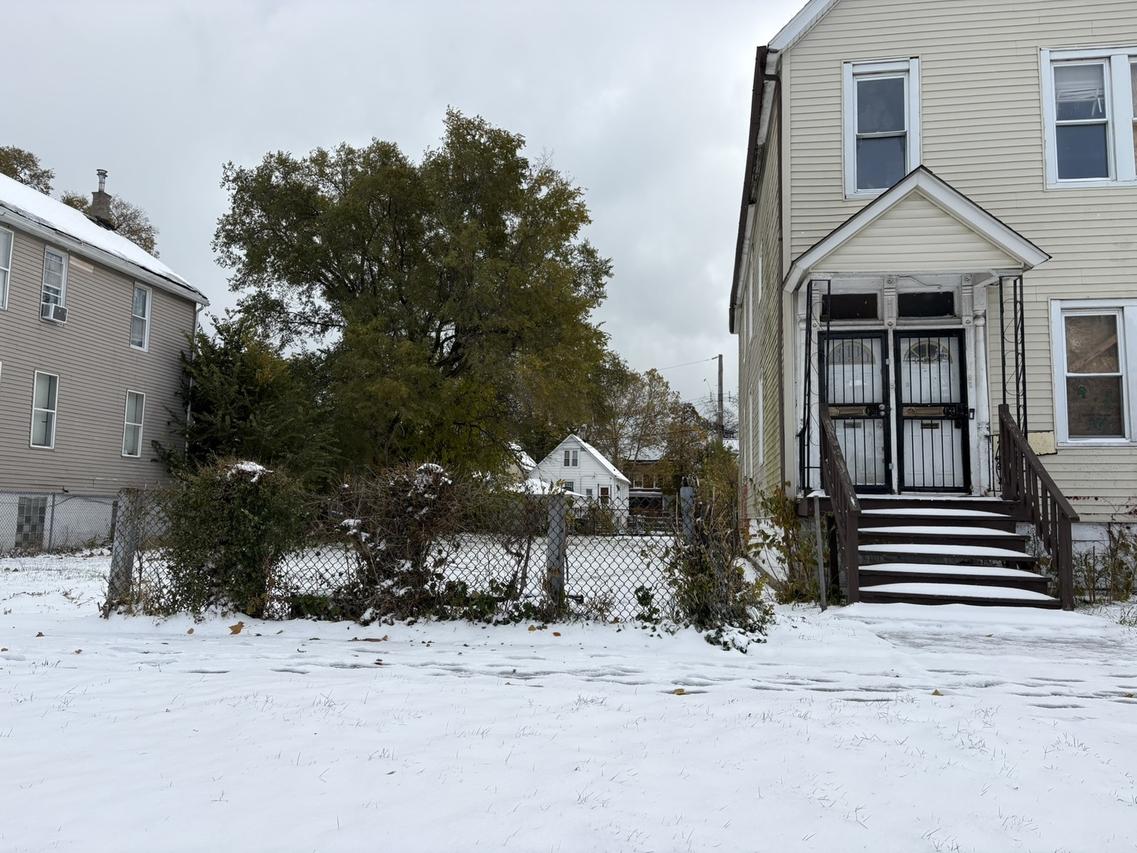 7539 S Dorchester Ave., Chicago, IL 60619