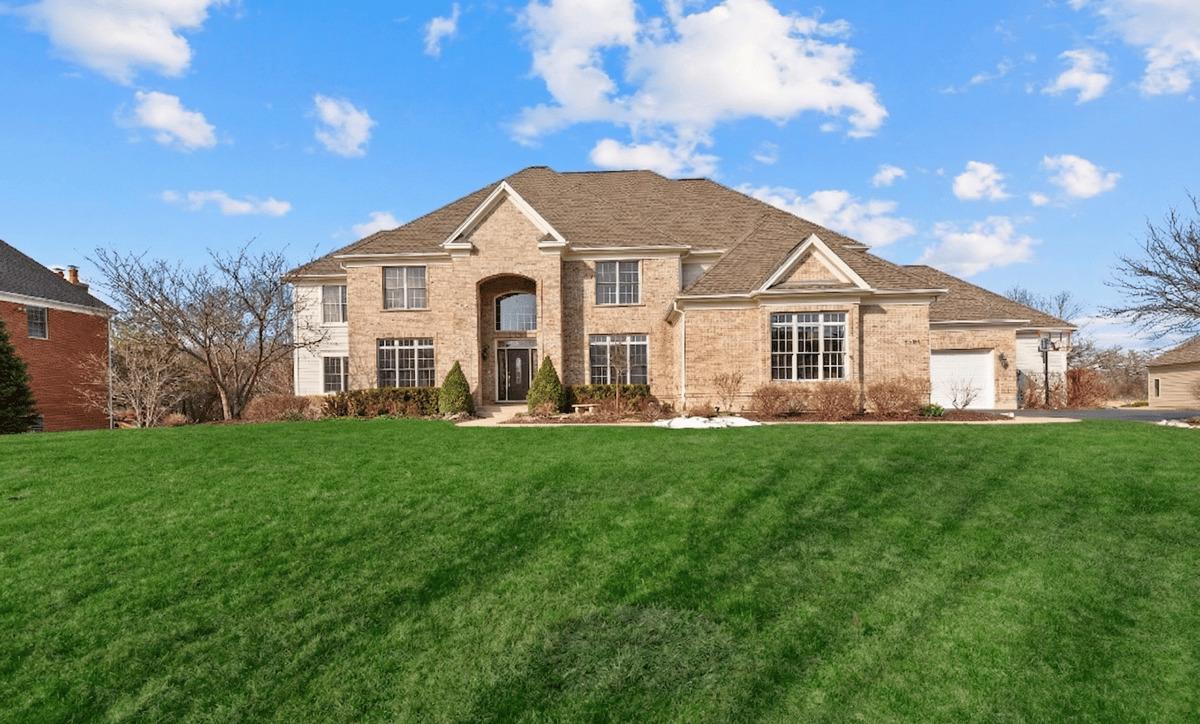 28730 W Harvest Glen Cir., Cary, IL 60013