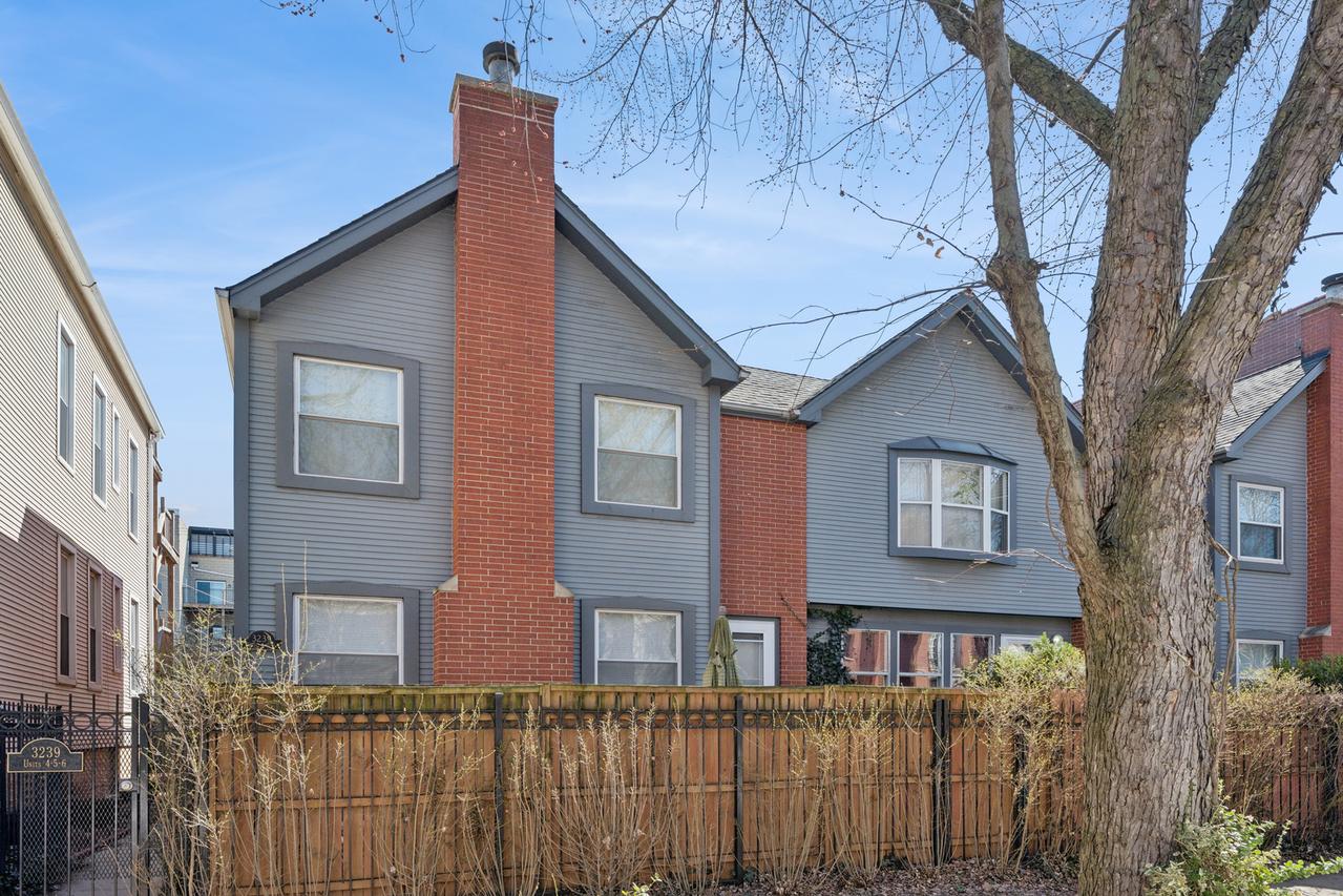3239 N Kenmore Ave. #5, Chicago, IL 60657