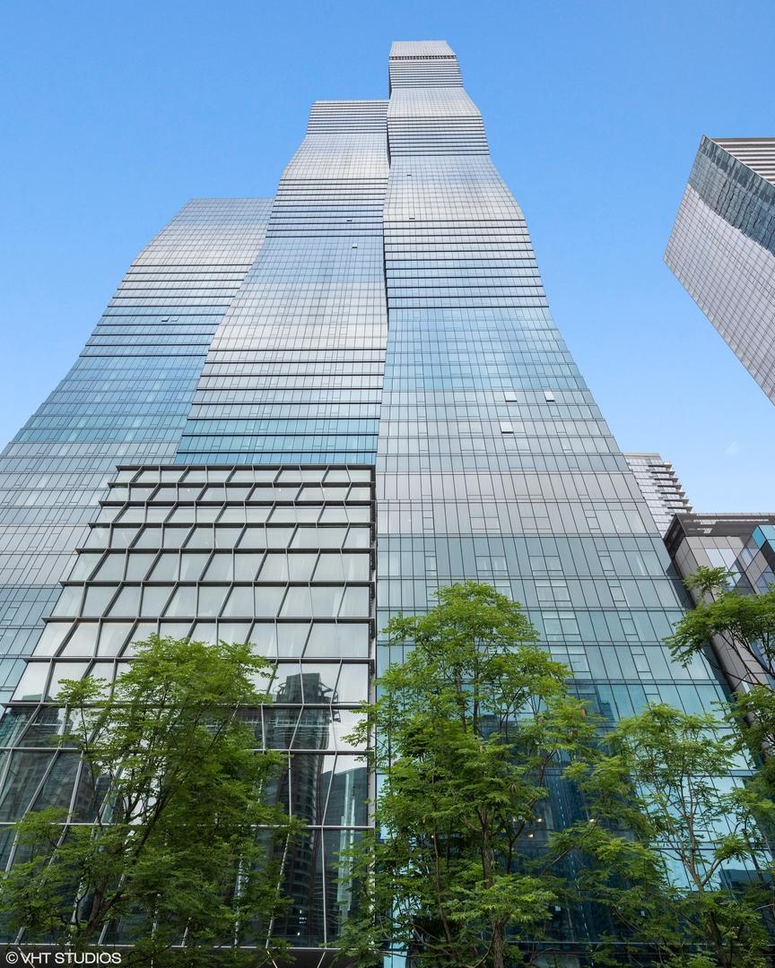 363 E Wacker Dr. #2709, Chicago, IL 60601