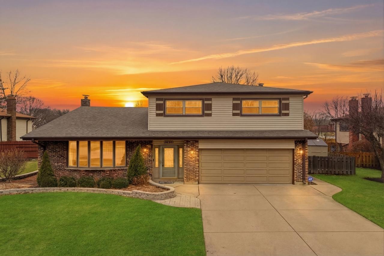 2126 E Waverly Ln., Arlington Heights, IL 60004