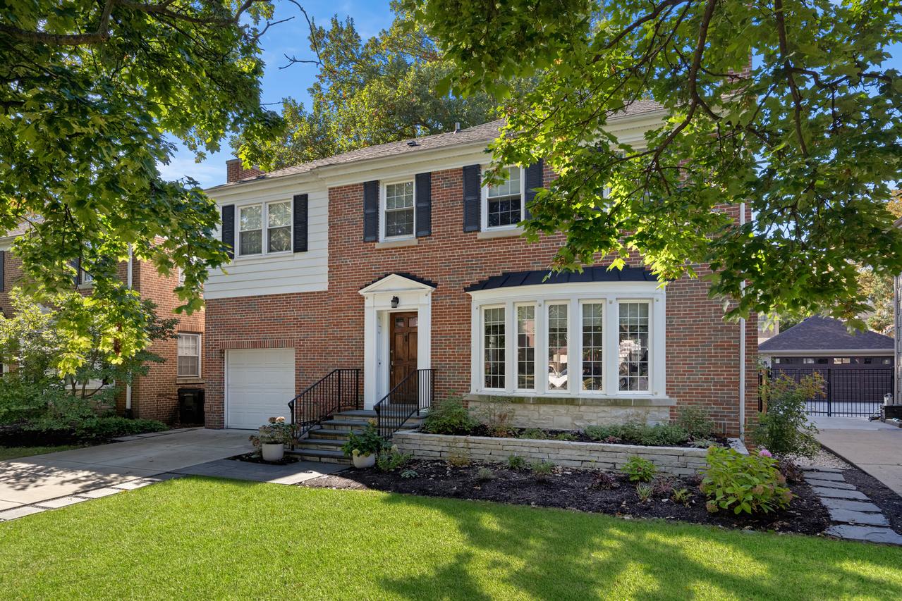 6626 N Sioux Ave., Chicago, IL 60646