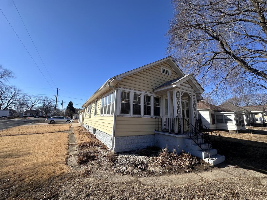 408 12th Ave., Rock Falls, IL 61071