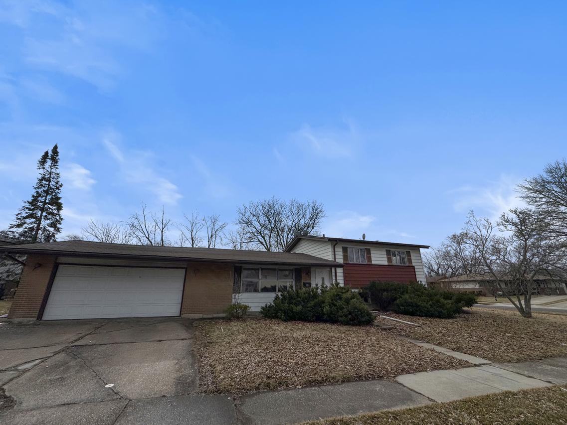 331 Gentry St., Park Forest, IL 60466