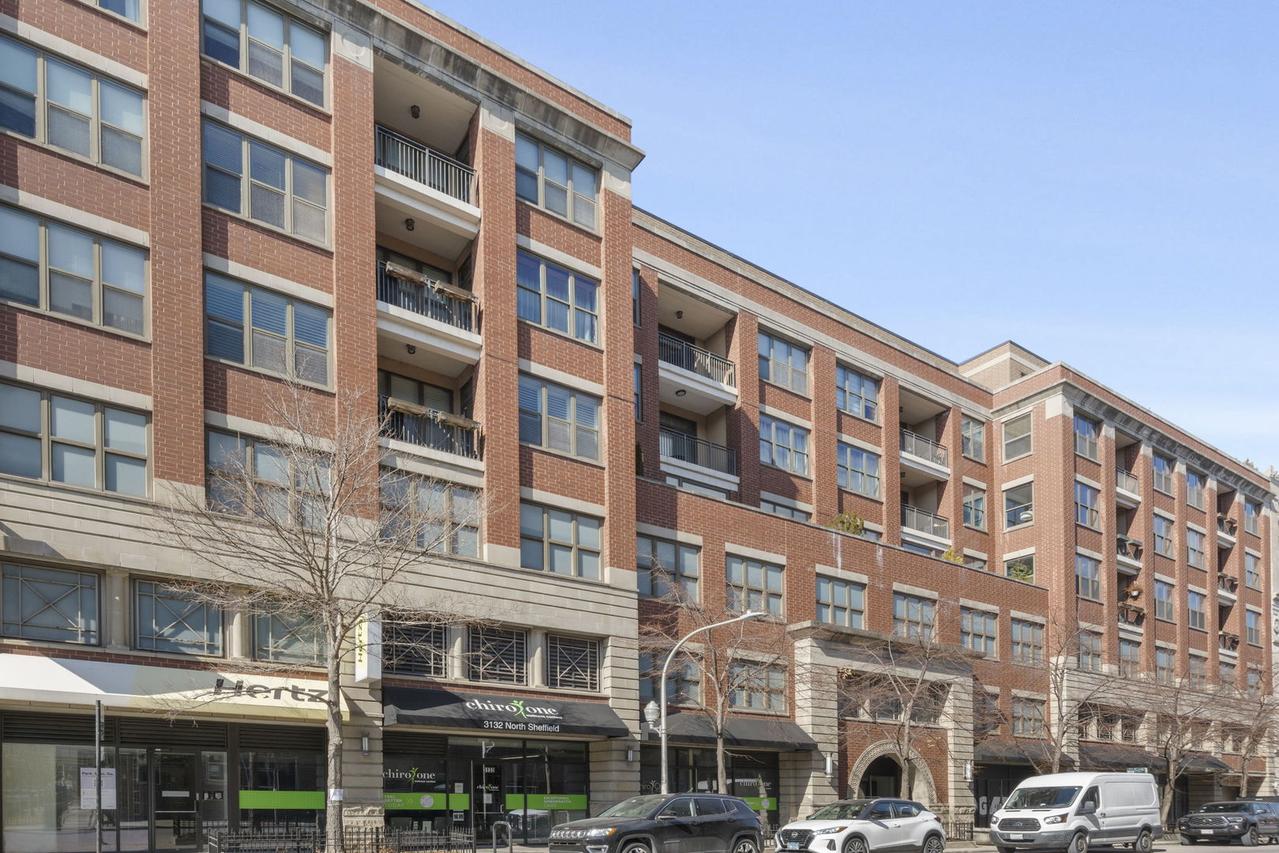 3140 N Sheffield Ave. #601, Chicago, IL 60657