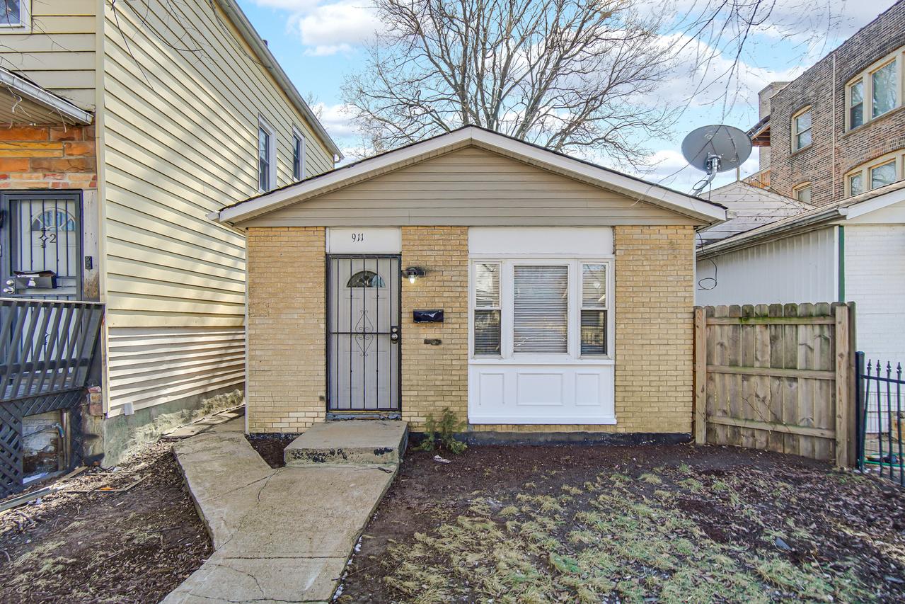 911 E 76th St., Chicago, IL 60619