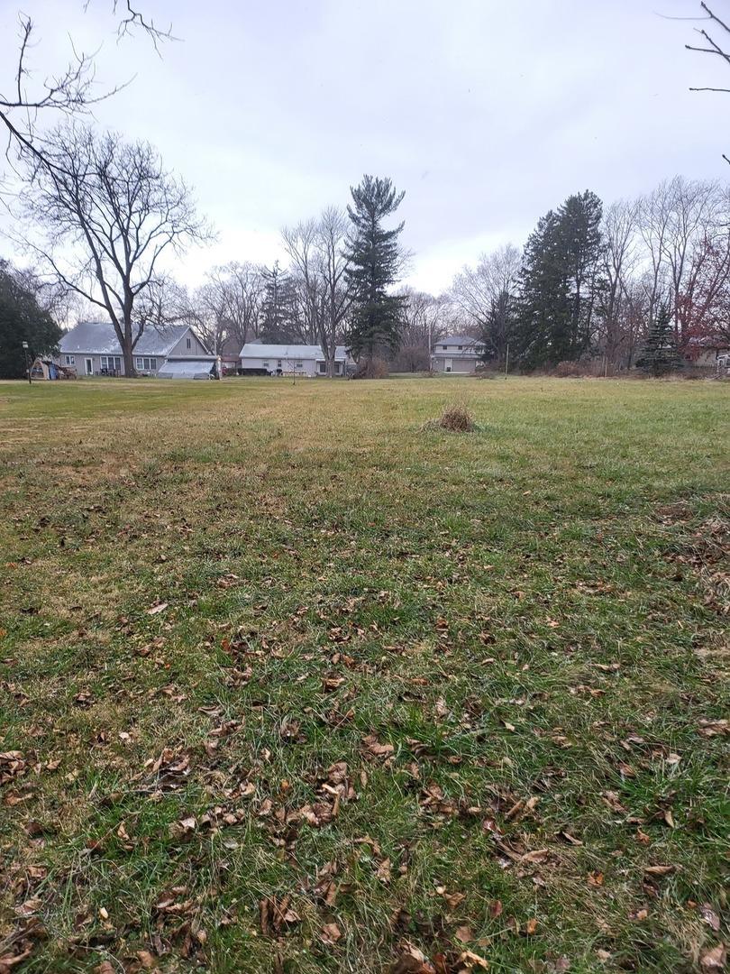 11S105 Carpenter St., Lemont, IL 60439