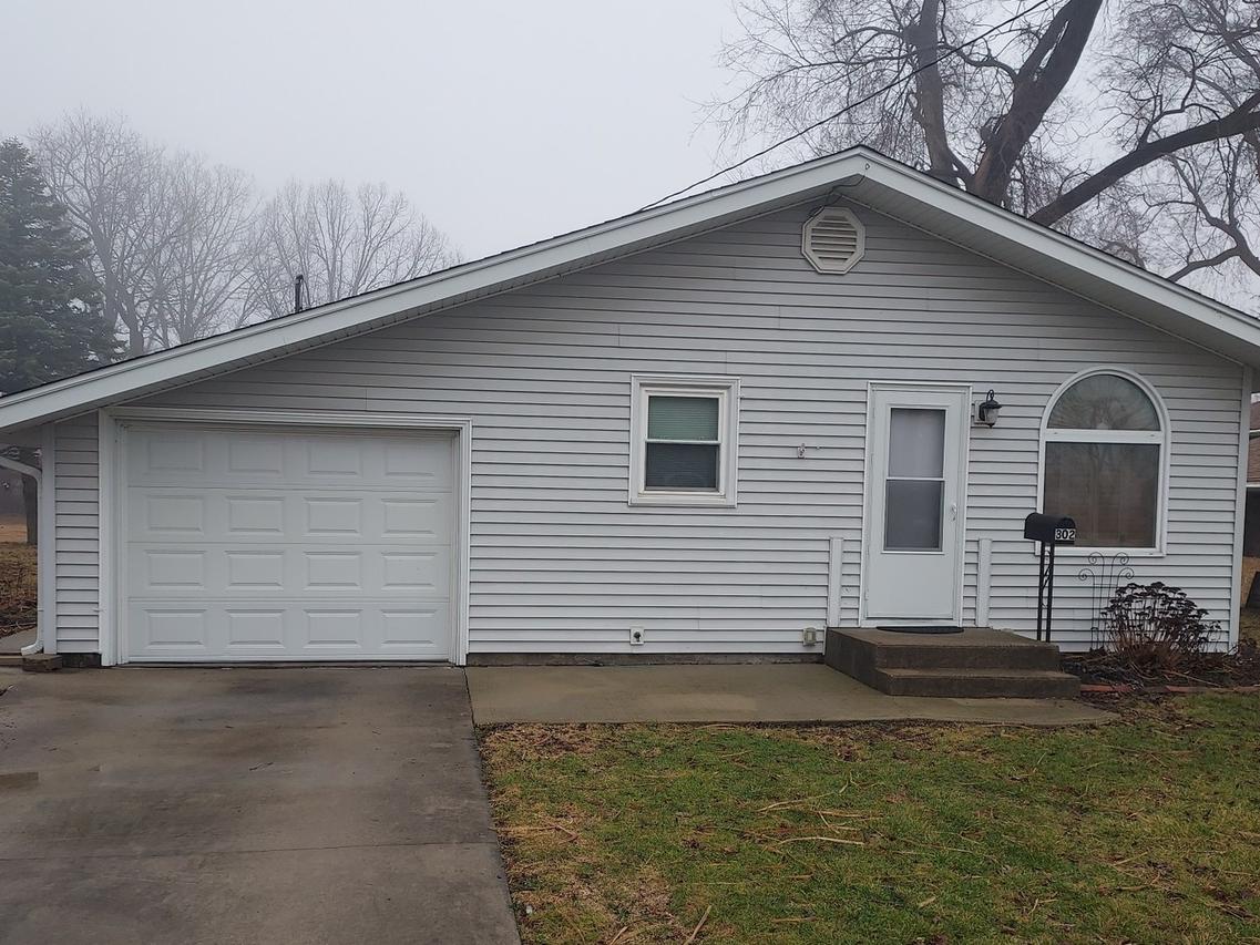 302 S Parke St., Tuscola, IL 61953