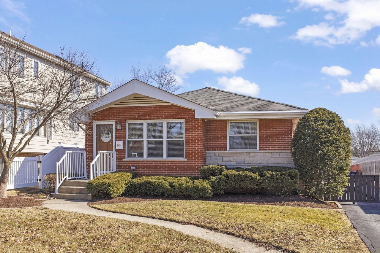 245 N Lombard Ave., Lombard, IL 60148