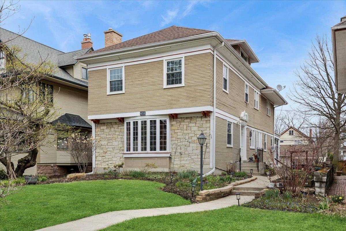 426 N Scoville Ave., Oak Park, IL 60302