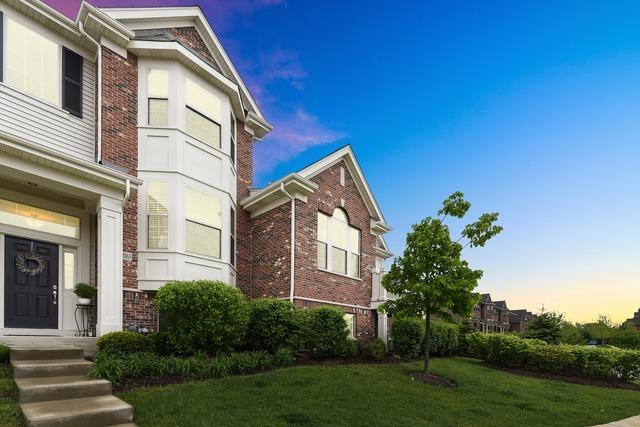 28W063 Woodland Dr., Winfield, IL 60190