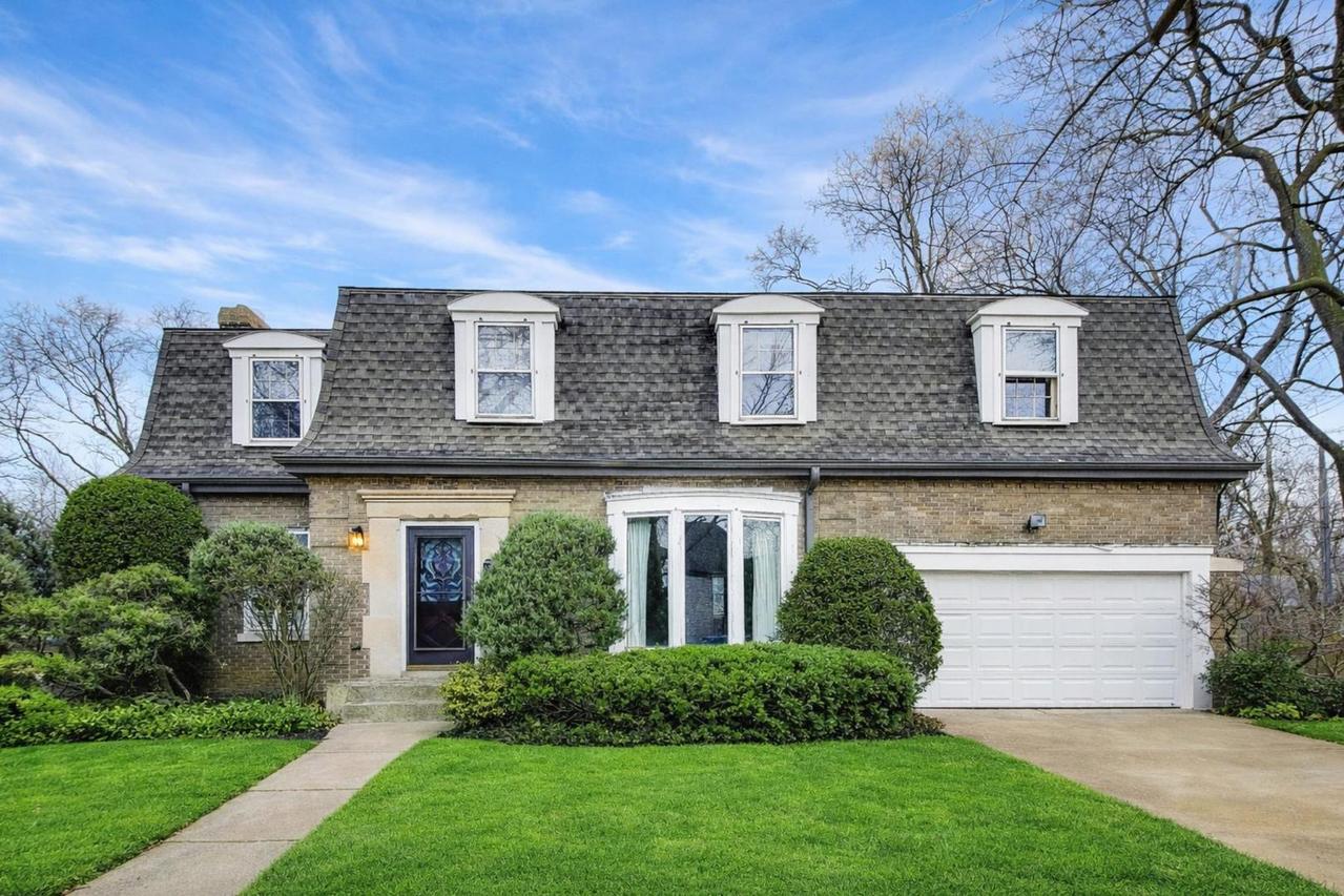 701 Elmore St., Park Ridge, IL 60068