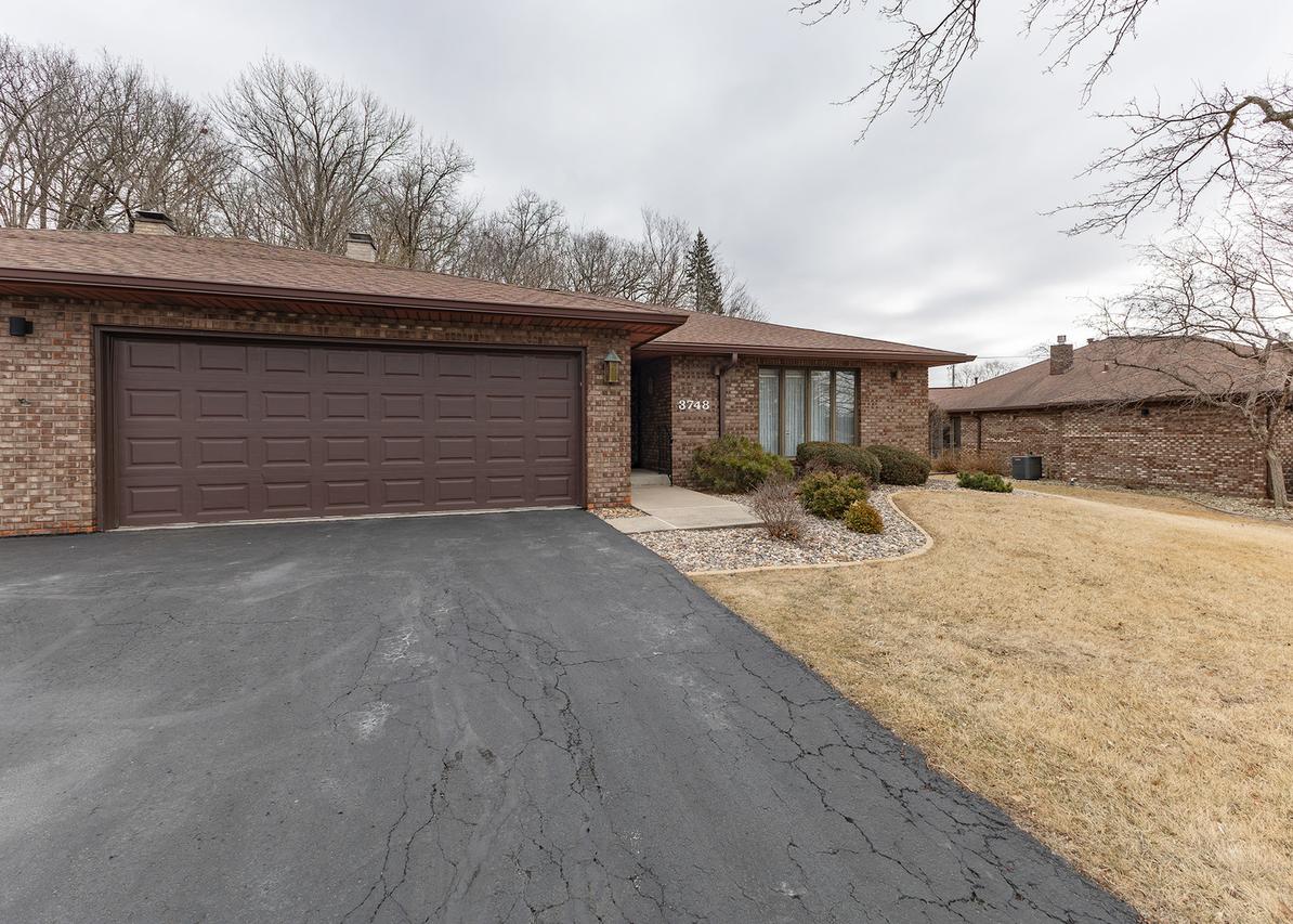 3748 53rd St., Moline, IL 61265