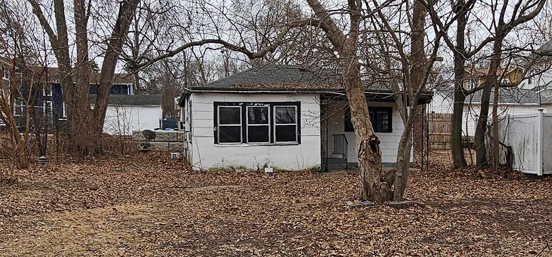 212 W 6th St., Dixon, IL 61021