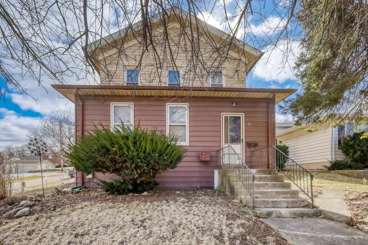 16 E Illinois St., Lemont, IL 60439