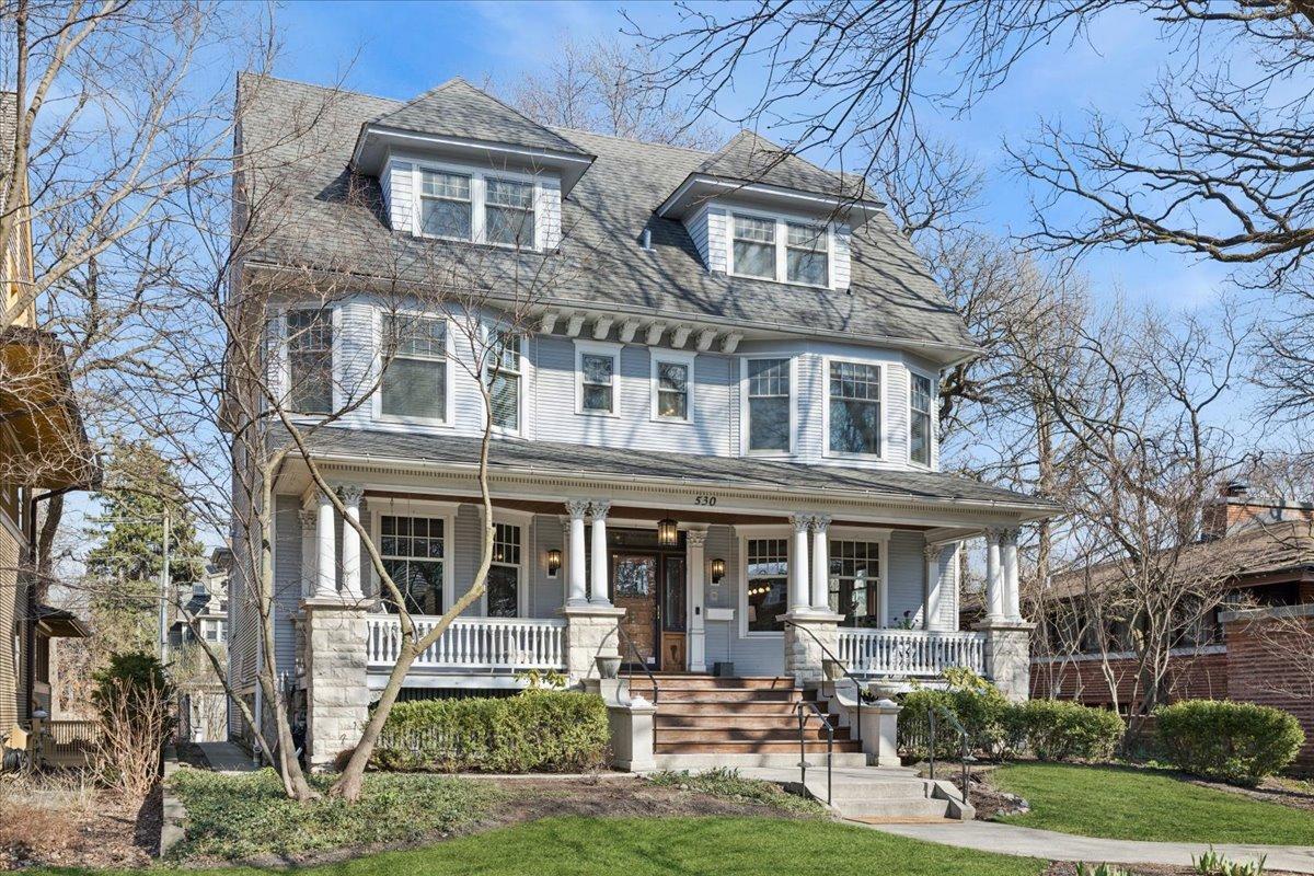 530 N East Ave., Oak Park, IL 60302