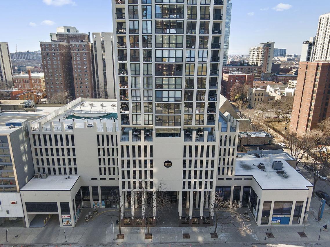 1122 N Clark St. #1007, Chicago, IL 60610