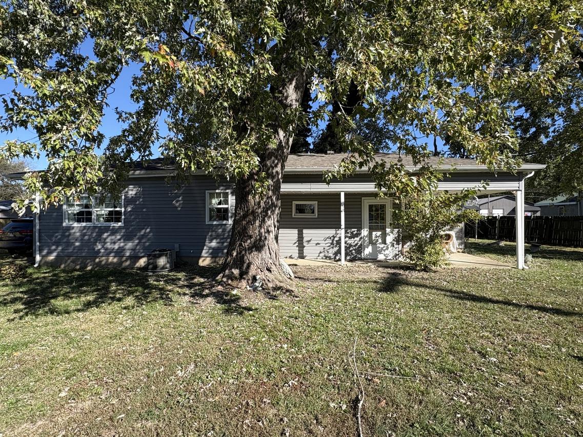 103 N Elm St., Cambria, IL 62915