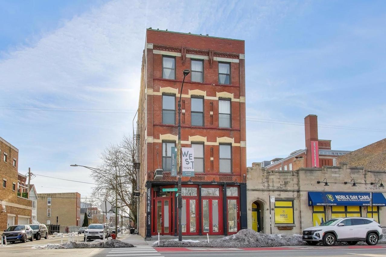 1329 W Chicago Ave. #3, Chicago, IL 60642