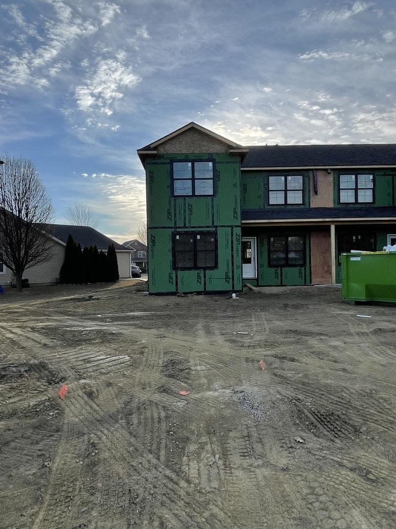 1665 Belclare Rd., Normal, IL 61761