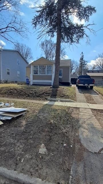 212 W Division St., Bloomington, IL 61701