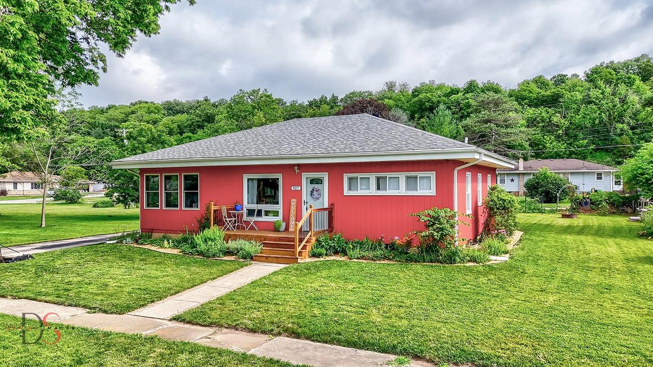 927 Clark St., Marseilles, IL 61341