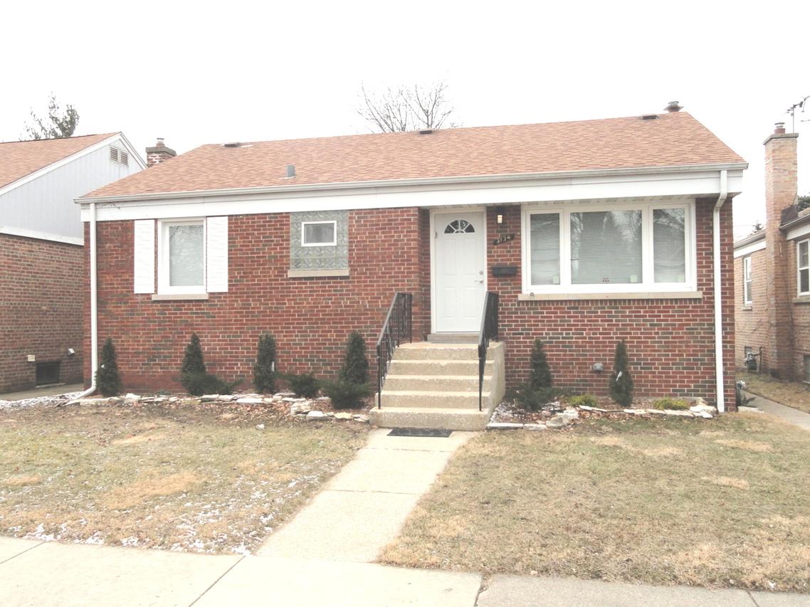 3136 Cuyler Ave., Berwyn, IL 60402