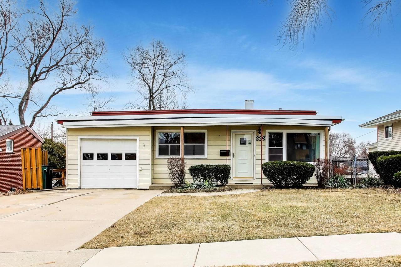 229 W Ethel Ave., Lombard, IL 60148